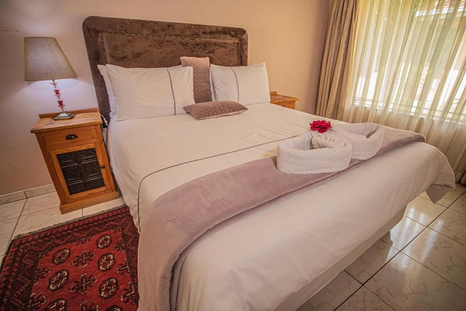 Palm Villa ฮาราเร ภายนอก รูปภาพ